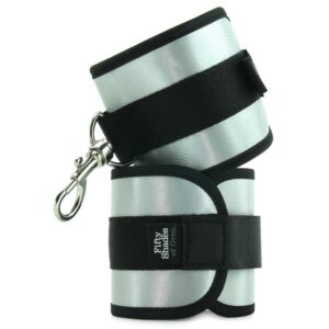 MANETTE IN TESSUTO CON VELCRO E GANCIO 50 SFUMATURE DI GRIGIO "TOTALMENTE SUA" - immagine 6